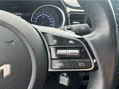 SZARY KOMBI KIA CEED z 2022 r., BENZYNA, skrzynia biegów AUTOMATYCZNA 118KM, zdjęcie 12 z 20