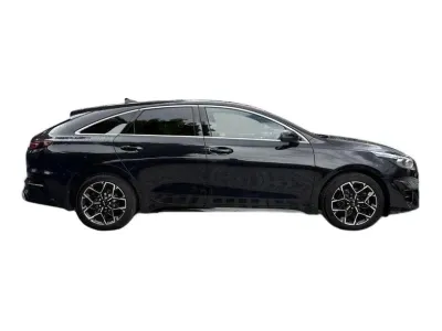 CZARNY KOMBI KIA PROCEED z 2023 r., BENZYNA, skrzynia biegów AUTOMATYCZNA 160KM, zdjęcie 9 z 19