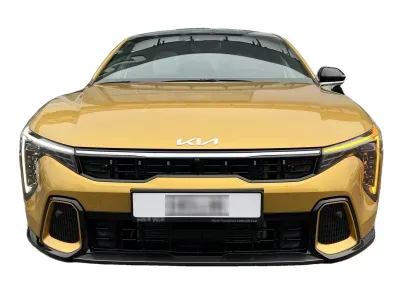 ZŁOTY HATCHBACK KIA K4 z 2025 r., BENZYNA, skrzynia biegów AUTOMATYCZNA 180KM, zdjęcie 7 z 9