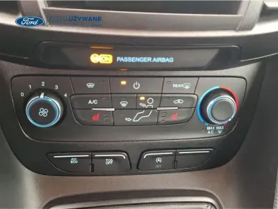 SREBRNY KOMBI FORD TRANSIT CONNECT z 2023 r., DIESEL, skrzynia biegów MANUALNA 74KM, zdjęcie 16 z 24