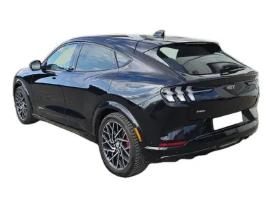 CZARNY SUV FORD MUSTANG MACH-E z 2022 r., ELEKTRYCZNY, skrzynia biegów AUTOMATYCZNA 358KM, zdjęcie 19 z 29