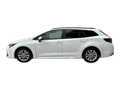 BIAŁY KOMBI TOYOTA COROLLA z 2023 r., HYBRYDA/BENZYNA, skrzynia biegów AUTOMATYCZNA 140KM, zdjęcie 10 z 19