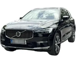 CZARNY SUV VOLVO XC60 z 2023 r., BENZYNA, skrzynia biegów AUTOMATYCZNA 300KM, zdjęcie główne