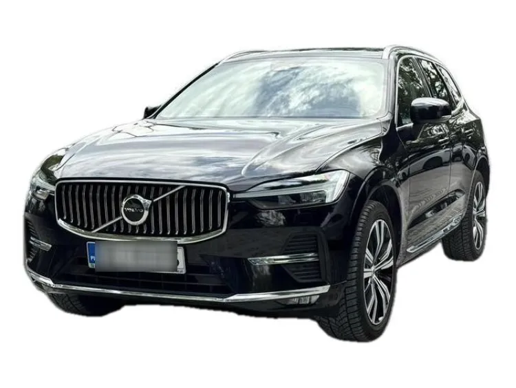 CZARNY SUV VOLVO XC60 z 2023 r., BENZYNA, skrzynia biegów AUTOMATYCZNA 300KM, zdjęcie główne