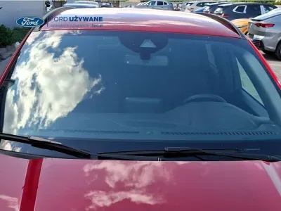 CZERWONY SUV FORD KUGA z 2023 r., HYBRYDA/BENZYNA, skrzynia biegów AUTOMATYCZNA 140KM, zdjęcie 15 z 21