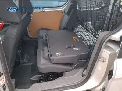 SREBRNY KOMBI FORD TRANSIT CONNECT z 2023 r., DIESEL, skrzynia biegów MANUALNA 74KM, zdjęcie 14 z 24