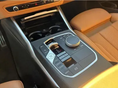 SZARY SEDAN BMW SERIE 3 LIM z 2023 r., BENZYNA, skrzynia biegów AUTOMATYCZNA 184KM, zdjęcie 13 z 18