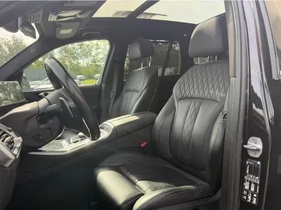 CZARNY SUV BMW X5 z 2024 r., DIESEL, skrzynia biegów AUTOMATYCZNA 340KM, zdjęcie 11 z 11