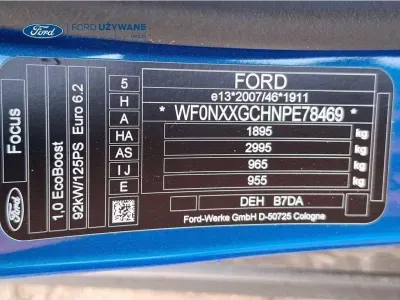 NIEBIESKI HATCHBACK FORD FOCUS z 2023 r., BENZYNA, skrzynia biegów MANUALNA 92KM, zdjęcie 28 z 28