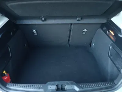 SREBRNY HATCHBACK FORD FOCUS LIM. z 2020 r., BENZYNA, skrzynia biegów MANUALNA 125KM, zdjęcie 10 z 20