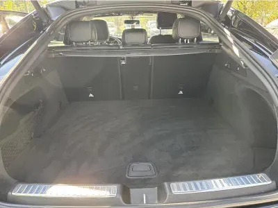 CZARNY SUV MERCEDES CLASE GLC z 2022 r., BENZYNA, skrzynia biegów AUTOMATYCZNA 211KM, zdjęcie 9 z 19