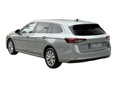 SREBRNY KOMBI SKODA SUPERB COMBI z 2025 r., BENZYNA, skrzynia biegów AUTOMATYCZNA 150KM, zdjęcie 7 z 19