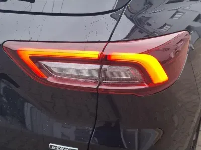 CZARNY SUV FORD KUGA z 2025 r., HYBRYDA/BENZYNA, skrzynia biegów AUTOMATYCZNA 178KM, zdjęcie 5 z 28