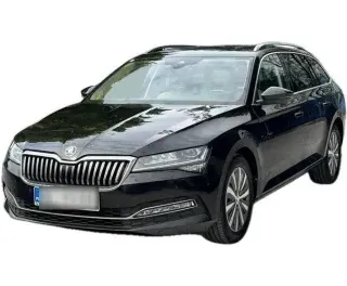 CZARNY KOMBI SKODA SUPERB z 2022 r., DIESEL, skrzynia biegów AUTOMATYCZNA 150KM, zdjęcie główne