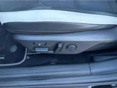 CZARNY SUV KIA EV6 z 2025 r., ELEKTRYCZNY, skrzynia biegów AUTOMATYCZNA 239KM, zdjęcie 20 z 38