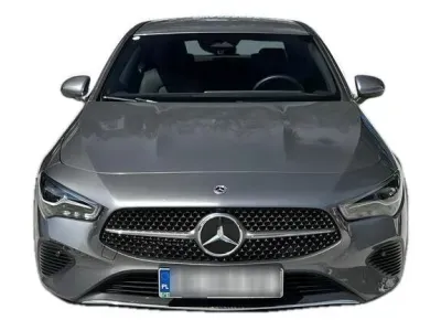 SZARY SEDAN MERCEDES CLASE CLA z 2023 r., BENZYNA, skrzynia biegów AUTOMATYCZNA 150KM, zdjęcie 17 z 18