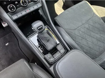 CZARNY SUV SKODA KODIAQ z 2023 r., DIESEL, skrzynia biegów AUTOMATYCZNA 150KM, zdjęcie 12 z 19