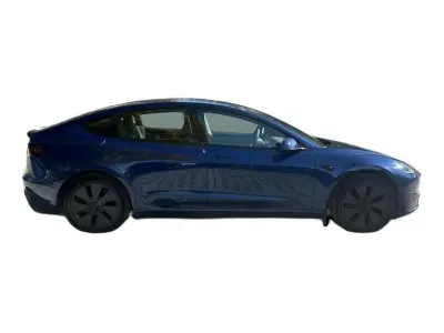 NIEBIESKI SEDAN TESLA MODEL 3 z 2023 r., ELEKTRYCZNY, skrzynia biegów AUTOMATYCZNA 283KM, zdjęcie 13 z 18