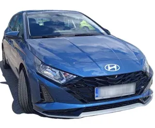 NIEBIESKI HATCHBACK HYUNDAI I20 z 2025 r., BENZYNA, skrzynia biegów AUTOMATYCZNA 101KM, zdjęcie główne