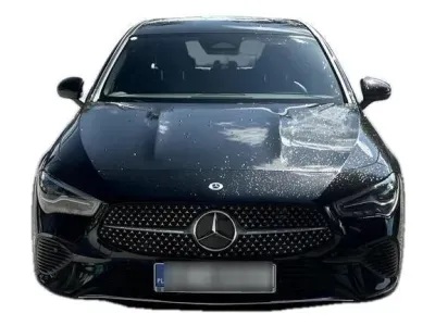 CZARNY SEDAN MERCEDES CLASE CLA z 2023 r., BENZYNA, skrzynia biegów AUTOMATYCZNA 150KM, zdjęcie 2 z 19