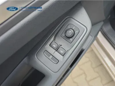 ZŁOTY VAN FORD TOURNEO CONNECT z 2026 r., DIESEL, skrzynia biegów AUTOMATYCZNA 90KM, zdjęcie 11 z 27