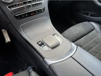 CZARNY SUV MERCEDES CLASE GLC z 2023 r., DIESEL, skrzynia biegów AUTOMATYCZNA 245KM, zdjęcie 11 z 18