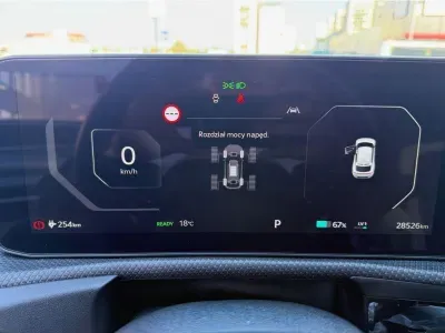 CZARNY SUV KIA EV6 z 2025 r., ELEKTRYCZNY, skrzynia biegów AUTOMATYCZNA 239KM, zdjęcie 18 z 38