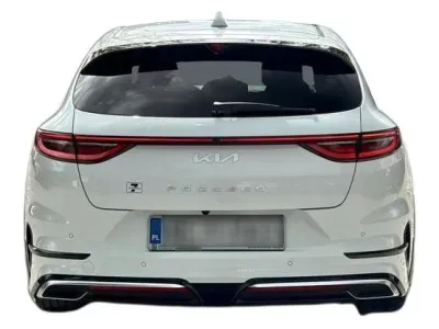 BIAŁY KOMBI KIA PROCEED z 2023 r., BENZYNA, skrzynia biegów AUTOMATYCZNA 160KM, zdjęcie 10 z 18