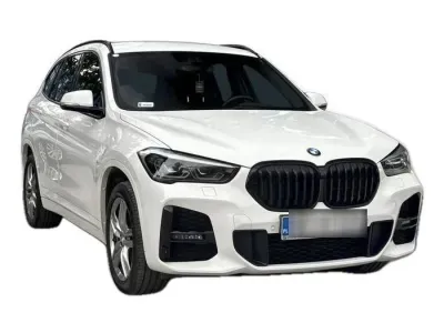 BIAŁY SUV BMW X1 z 2022 r., BENZYNA, skrzynia biegów AUTOMATYCZNA 136KM, zdjęcie 15 z 19
