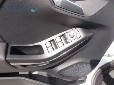BIAŁY HATCHBACK FORD PUMA z 2023 r., BENZYNA, skrzynia biegów AUTOMATYCZNA 92KM, zdjęcie 8 z 22