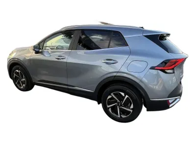 SZARY SUV KIA SPORTAGE z 2025 r., BENZYNA, skrzynia biegów AUTOMATYCZNA 210KM, zdjęcie 2 z 18