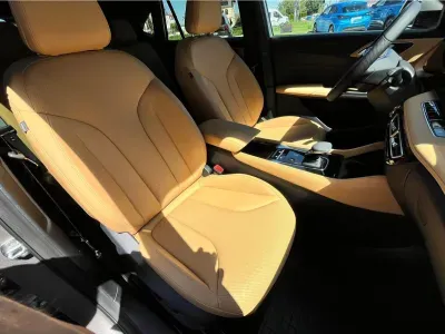 SREBRNY SUV MG HS z 2026 r., HYBRYDA/BENZYNA, skrzynia biegów AUTOMATYCZNA 224KM, zdjęcie 14 z 19