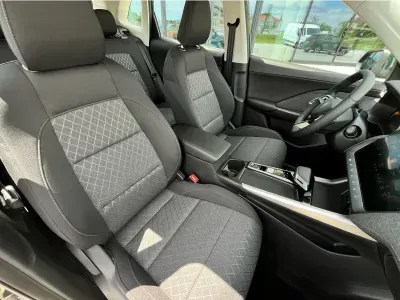 ZIELONY HATCHBACK MG ZS z 2026 r., HYBRYDA/BENZYNA, skrzynia biegów AUTOMATYCZNA 197KM, zdjęcie 6 z 18