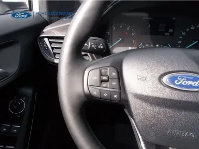 BIAŁY HATCHBACK FORD PUMA z 2023 r., HYBRYDA/BENZYNA, skrzynia biegów AUTOMATYCZNA 92KM, zdjęcie 6 z 18