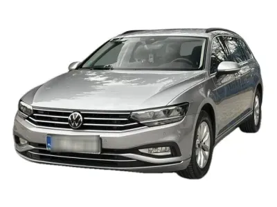 SREBRNY KOMBI VOLKSWAGEN PASSAT z 2022 r., BENZYNA, skrzynia biegów AUTOMATYCZNA 150KM, zdjęcie 15 z 19