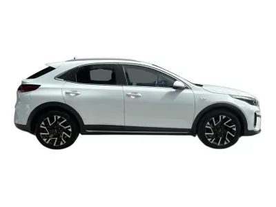 BIAŁY SUV KIA XCEED z 2023 r., BENZYNA, skrzynia biegów AUTOMATYCZNA 160KM, zdjęcie 19 z 19
