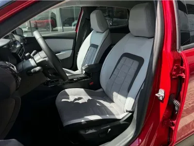 CZERWONY HATCHBACK CITROEN C4 z 2026 r., HYBRYDA/BENZYNA, skrzynia biegów AUTOMATYCZNA 145KM, zdjęcie 10 z 14