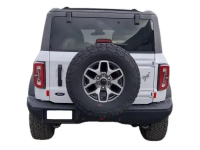 BIAŁY SUV FORD BRONCO z 2023 r., BENZYNA, skrzynia biegów AUTOMATYCZNA 246KM, zdjęcie 17 z 32