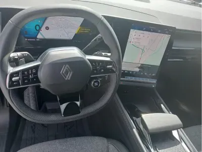 BIAŁY SUV RENAULT RAFALE z 2024 r., HYBRYDA/BENZYNA, skrzynia biegów AUTOMATYCZNA 200KM, zdjęcie 3 z 11