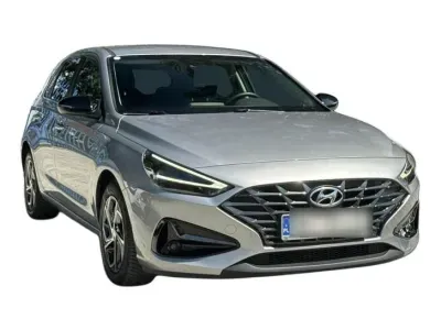 SREBRNY HATCHBACK HYUNDAI I30 z 2023 r., BENZYNA, skrzynia biegów AUTOMATYCZNA 120KM, zdjęcie 6 z 19