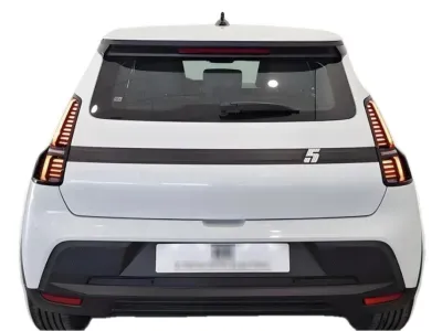 BIAŁY HATCHBACK RENAULT 5 z 2026 r., ELEKTRYCZNY, skrzynia biegów AUTOMATYCZNA 120KM, zdjęcie 3 z 9