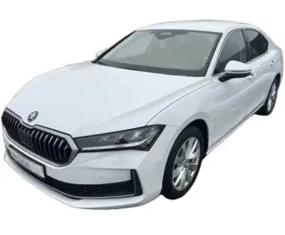 BIAŁY SEDAN SKODA SUPERB LIM. z 2024 r., BENZYNA, skrzynia biegów AUTOMATYCZNA 150KM, zdjęcie główne