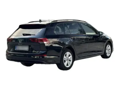CZARNY KOMBI VOLKSWAGEN GOLF VIII VARIANT z 2023 r., BENZYNA, skrzynia biegów AUTOMATYCZNA 131KM, zdjęcie 13 z 19