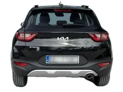CZARNY SUV KIA STONIC z 2024 r., BENZYNA, skrzynia biegów AUTOMATYCZNA 101KM, zdjęcie 9 z 19