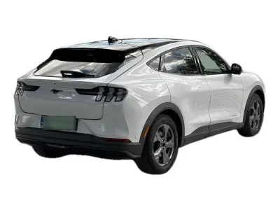 BIAŁY SUV FORD MUSTANG MACH E z 2022 r., ELEKTRYCZNY, skrzynia biegów AUTOMATYCZNA 269KM, zdjęcie 13 z 19