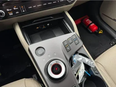 SZARY SUV KIA SPORTAGE z 2026 r., HYBRYDA/BENZYNA, skrzynia biegów AUTOMATYCZNA 176KM, zdjęcie 9 z 25